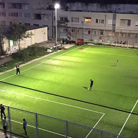 بيت شباب Ot *