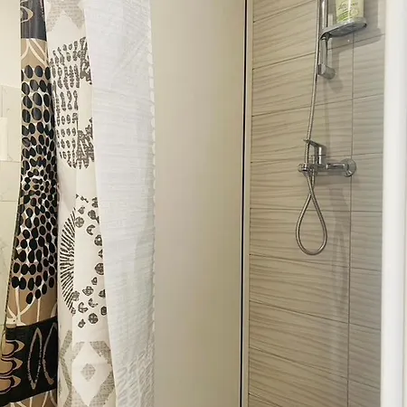 Ot بيت شباب