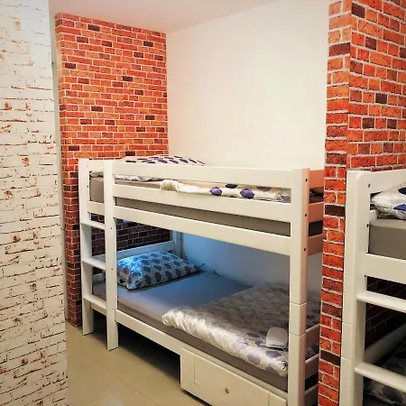 بيت شباب Ot سبليت